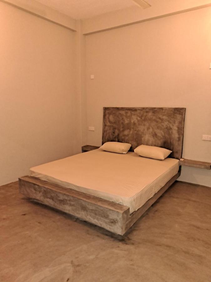 The Surf Access Guest House Baie d'Arugam Extérieur photo