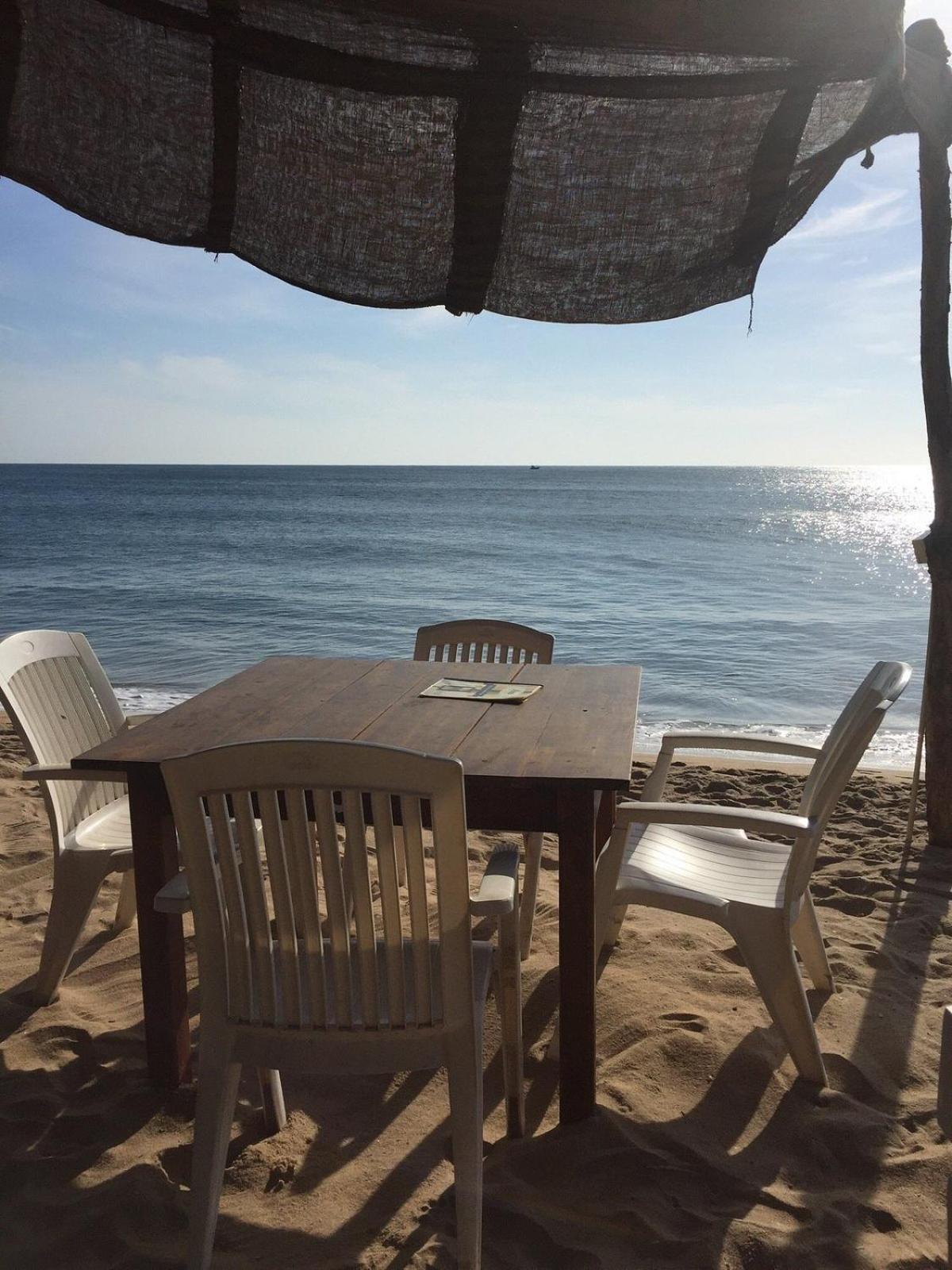 The Surf Access Guest House Baie d'Arugam Extérieur photo