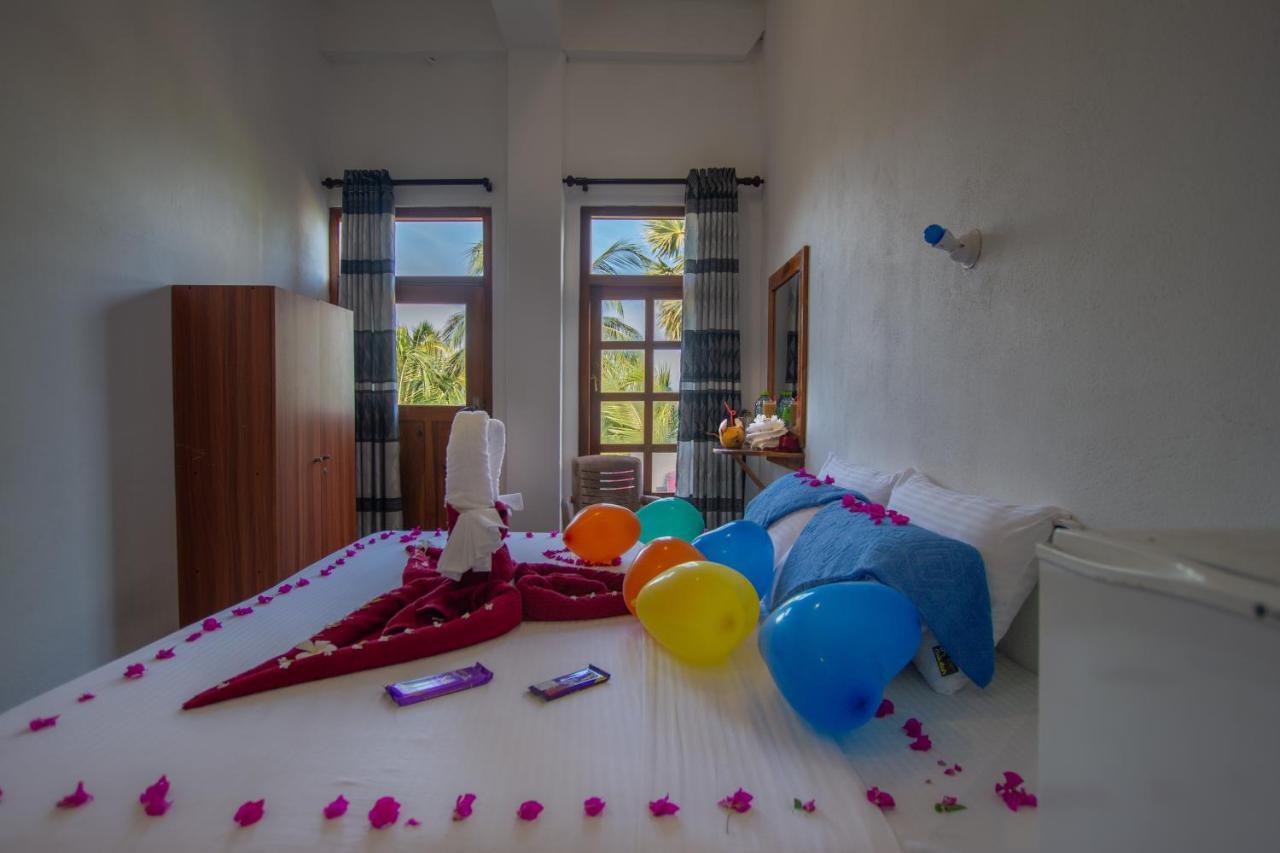 The Surf Access Guest House Baie d'Arugam Extérieur photo